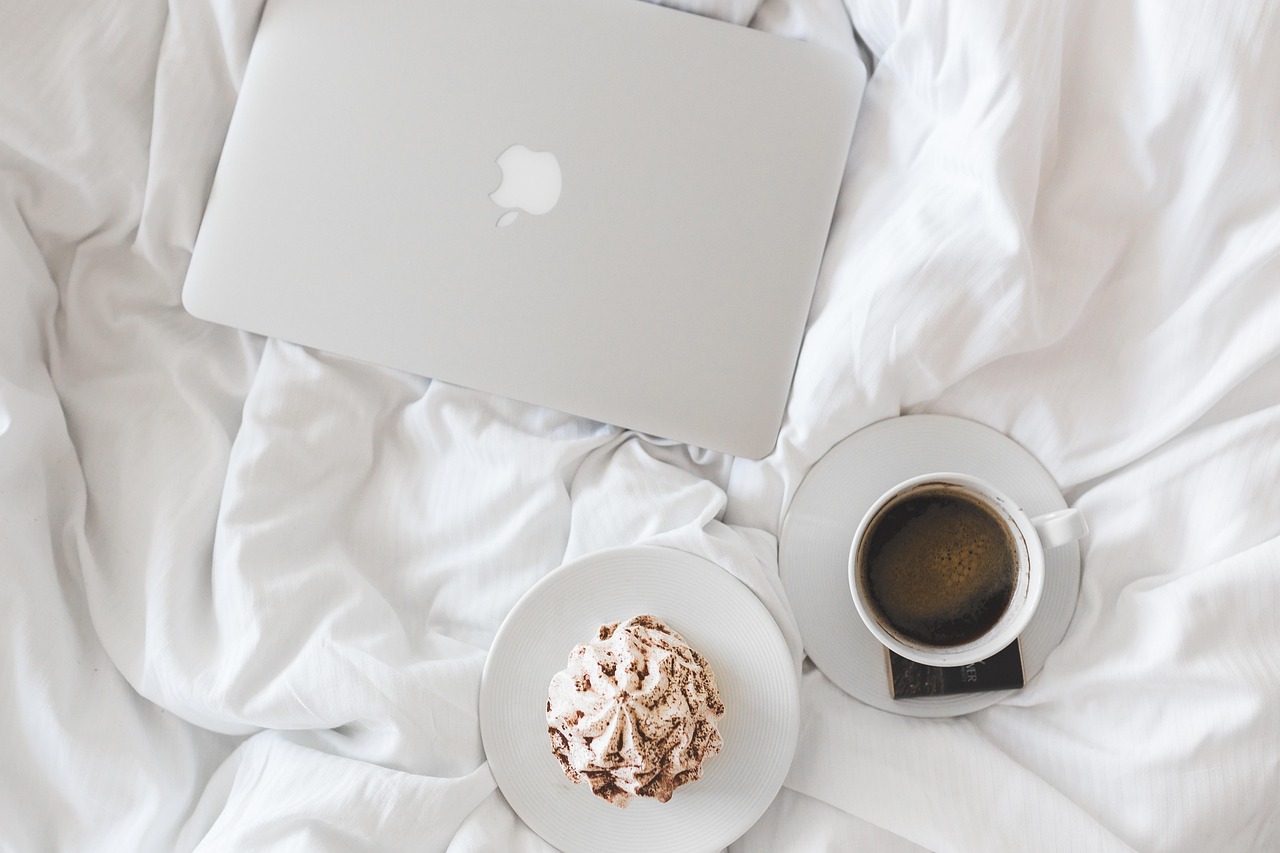 coffee, cup, macbook, laptop, working, breakfast, bed, bedroom, morning, computer, break, white, home, coffee cup, clean, lifestyle, minimal